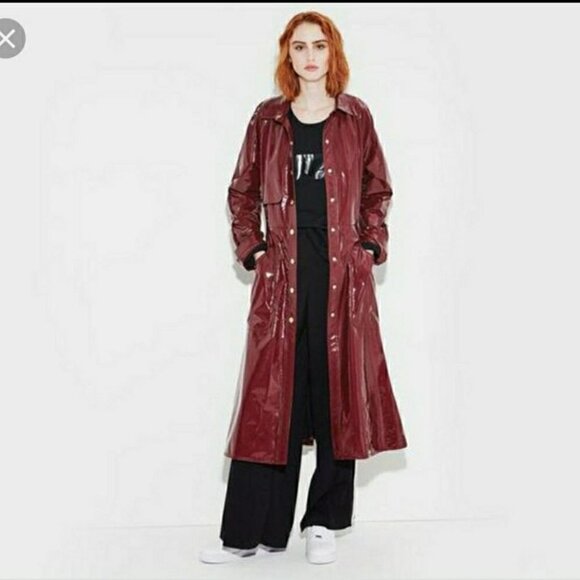 Dana by Zendaya Vintage Chic Maroon Long Sleeve  Pleather Coat with gold buttons - Picture 8 of 8